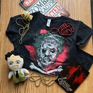 🧟‍♀️Texas Chainsaw Massacre Shirt+Plush 🧟‍♀️